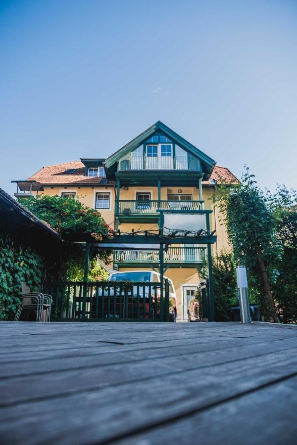 Riedz Apartments Innsbruck- Zentrales Apartmenthaus Mit Gruener Oase Dış mekan fotoğraf